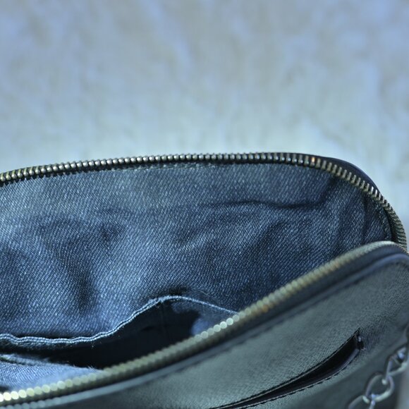 GBG Los Angeles Signature Purse Black Crossbody - Picture 5 of 5